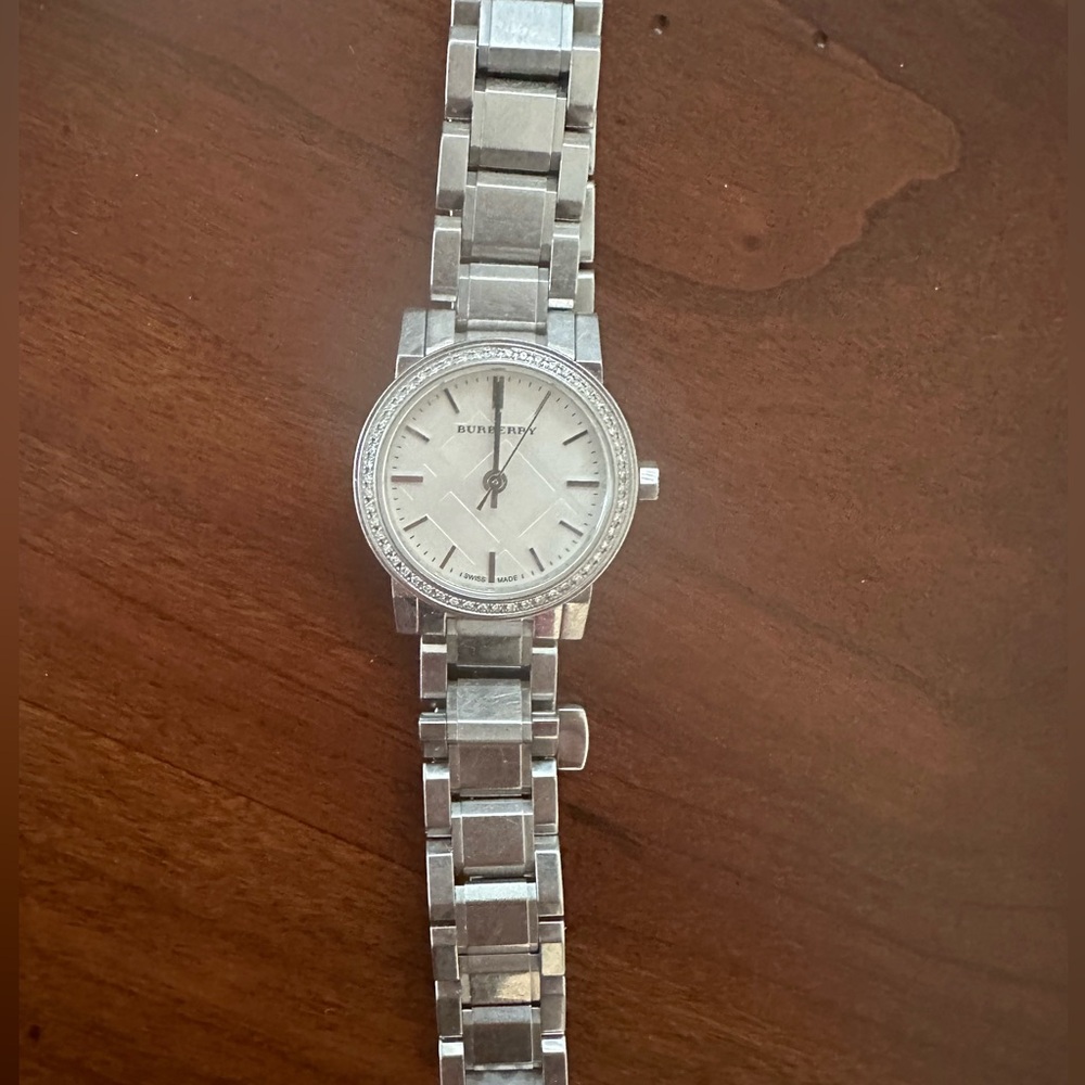 Burberry diamond face watch